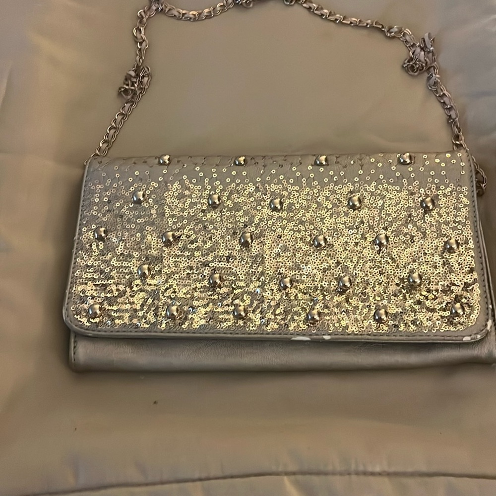 Women’s gold sequins evening bag